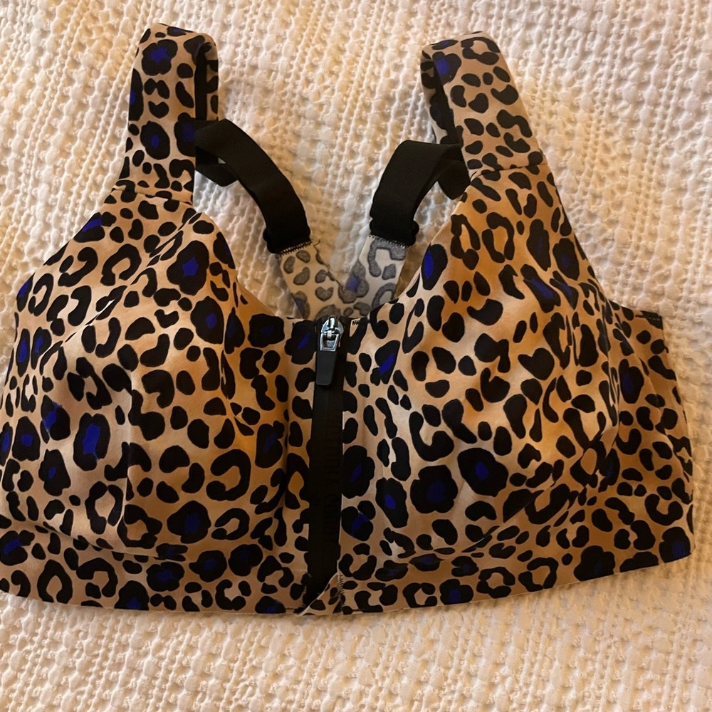 Victoria Secret full support sports bra 34DD
